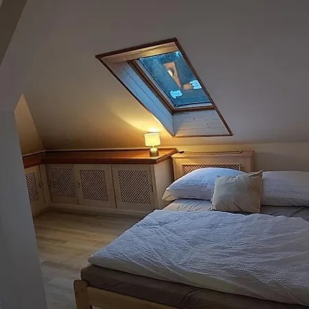 Pod Hvezdami Pecky Jičín